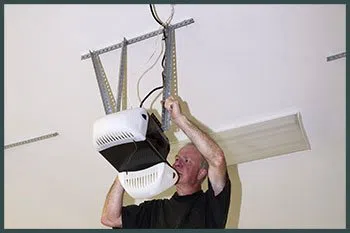 Two Guys Garage Doors Mantua Township, NJ 856-545-9005 - serv-cont-open-gr-43m